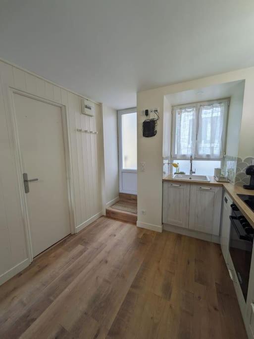 Appartement Avec Jardin Et Acces Mer Grandcamp-Maisy Buitenkant foto